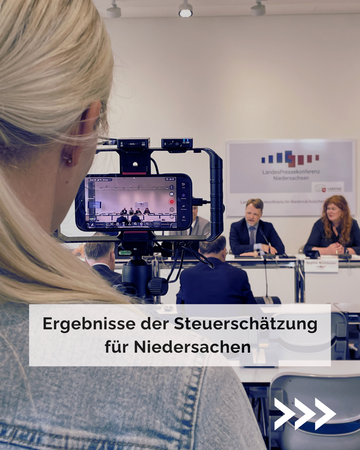 Minister Heere stellt in der Pressekonferenz die Ergebnisse der Steuerschätzung für Niedersachsen vor