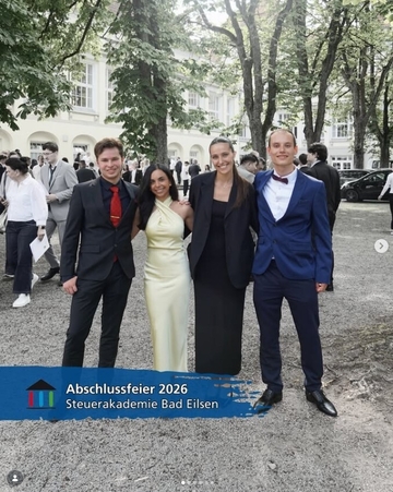 Minister Heere bei der Abschlussfeier in der Steuerakademie in Bad Eilsen anlässlich der Feierlichkeiten zum Abschluss des mittleren Dienstes
