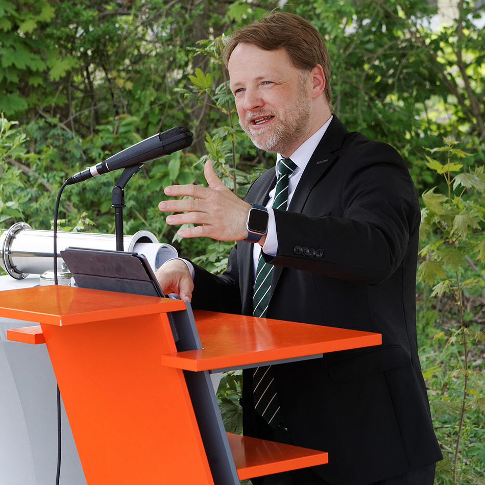 Finanzminister Gerald Heere während seines Grußwortes.